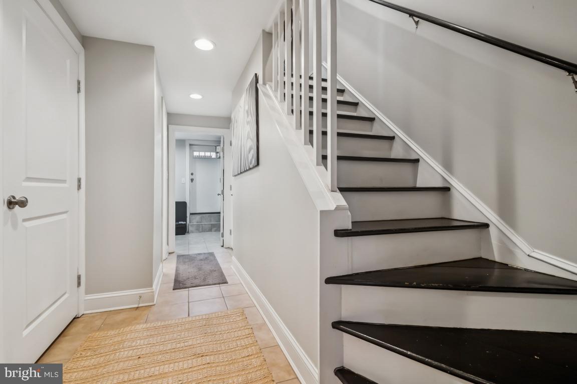 121 South Curley Street Baltimore, MD 21224 - Photo 31 of 40