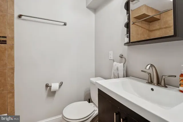 $325,000 | 121 South Curley Street, Baltimore, MD 21224