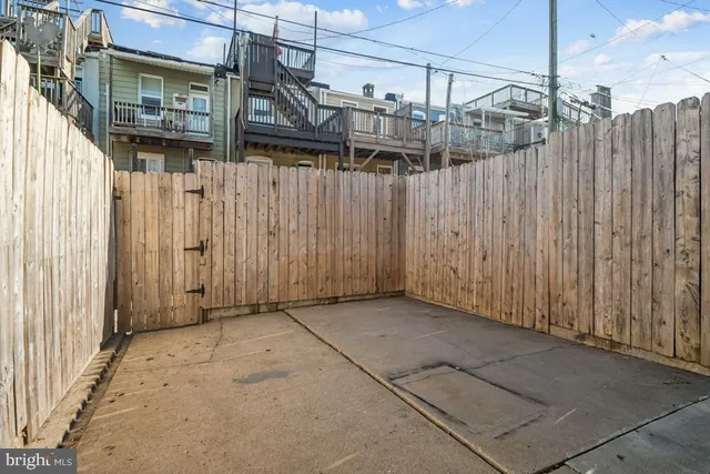 $325,000 | 121 South Curley Street, Baltimore, MD 21224