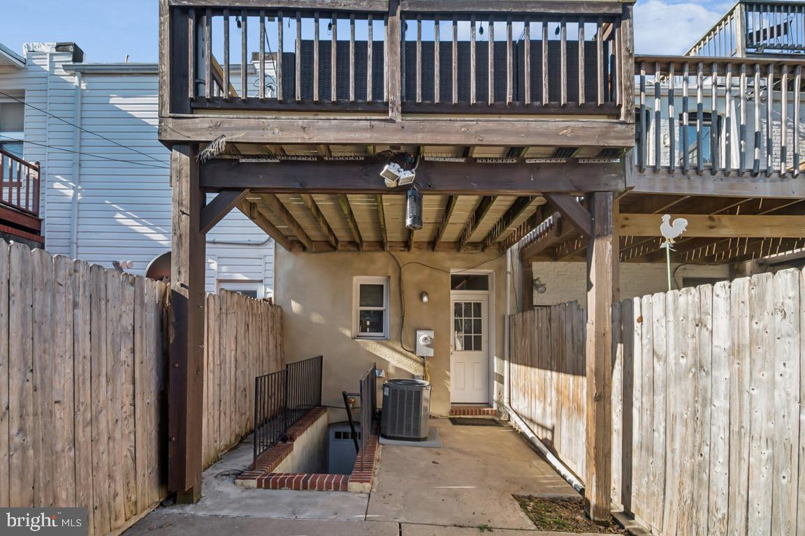 121 South Curley Street Baltimore, MD 21224 - Photo 40 of 40 Outdoor space with upper deck.