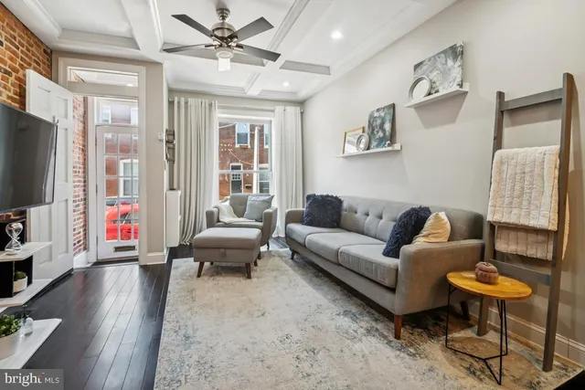 $325,000 | 121 South Curley Street, Baltimore, MD 21224