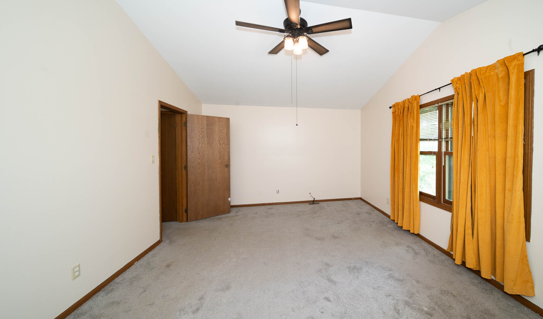 3516 Kings Lair Drive Spring Grove, IL 60081 - Photo 17 of 24