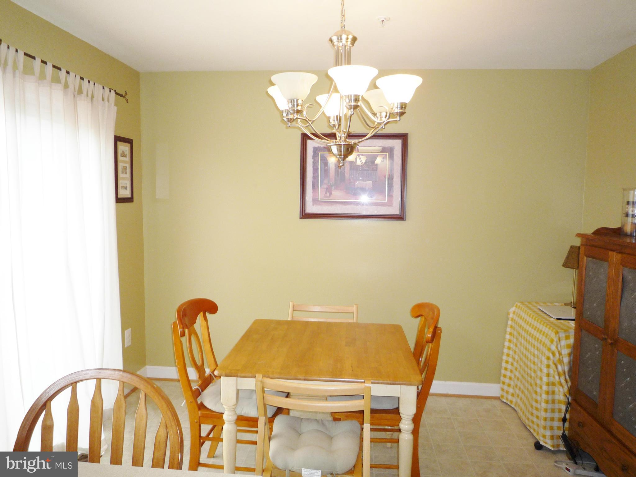 6404 View Point Court Frederick, MD 21703 - Photo 11 of 22 Dining Room