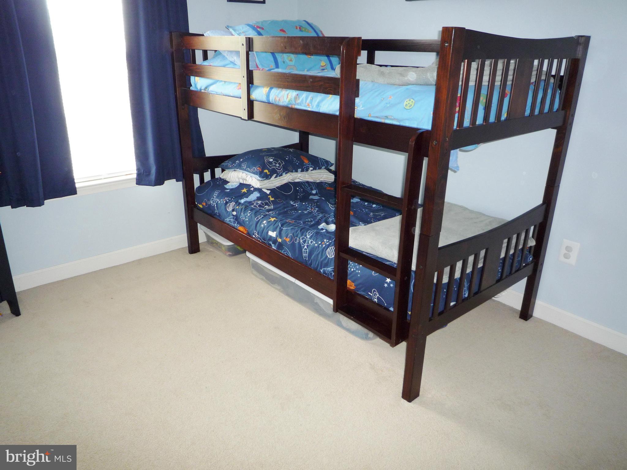 6404 View Point Court Frederick, MD 21703 - Photo 14 of 22 Bedroom