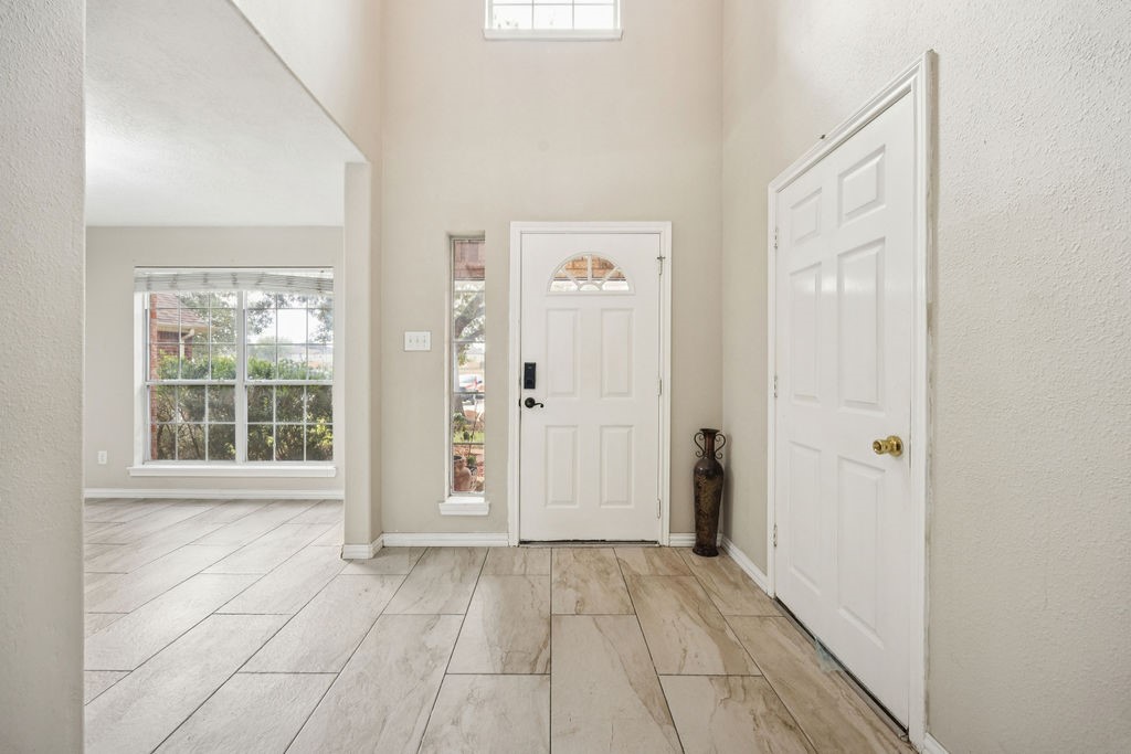 19731 Village Ridge Drive Tomball, TX 77375 - Photo 2 of 23 a view of a room with an empty room