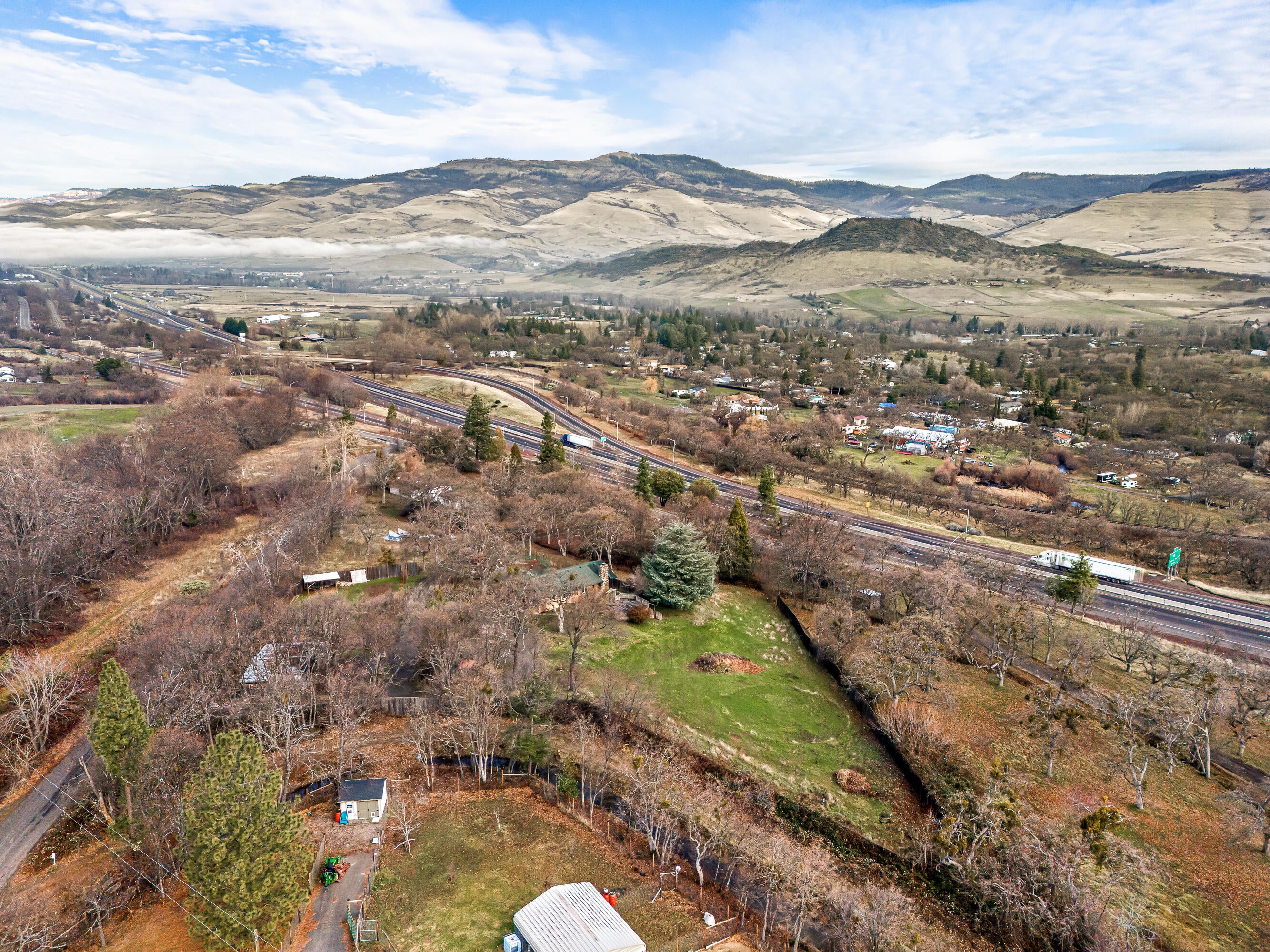 4260 Clayton Road Ashland, OR 97520 - Photo 36 of 41 Flyover