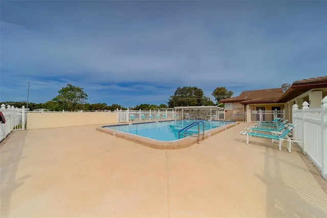 $193,000 | 12501 Ulmerton Road, Unit 128, Largo, FL 33774