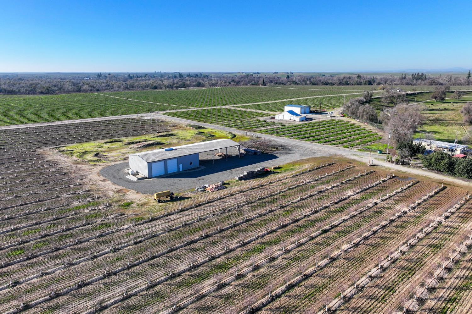 15116 Allen Road Snelling, CA 95369 - Photo 7 of 12 a view of a swimming pool with a lake view