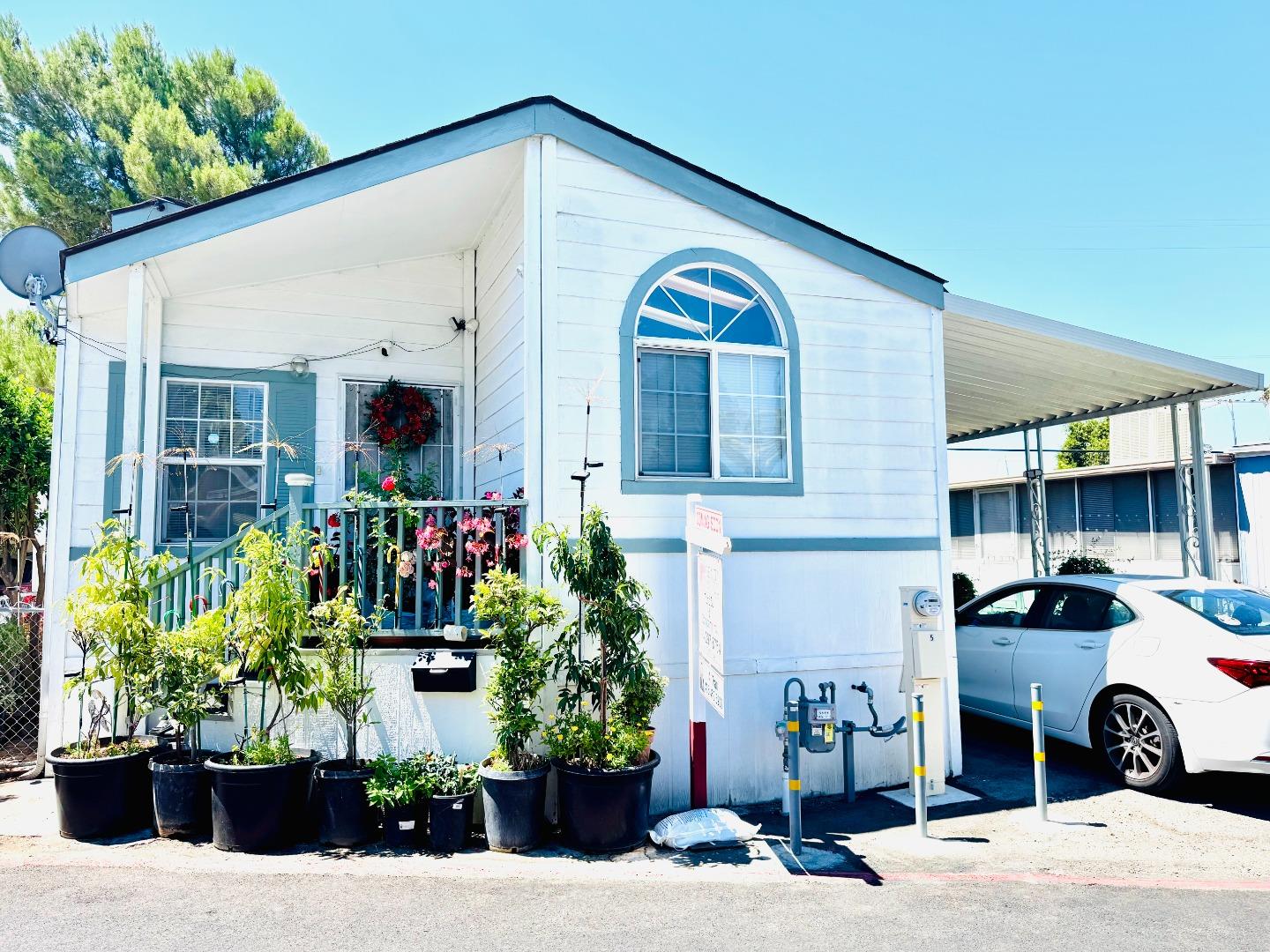 2855 Senter Road, Unit 5 San Jose, CA 95111 - Photo 1 of 6 Gallery Image 1