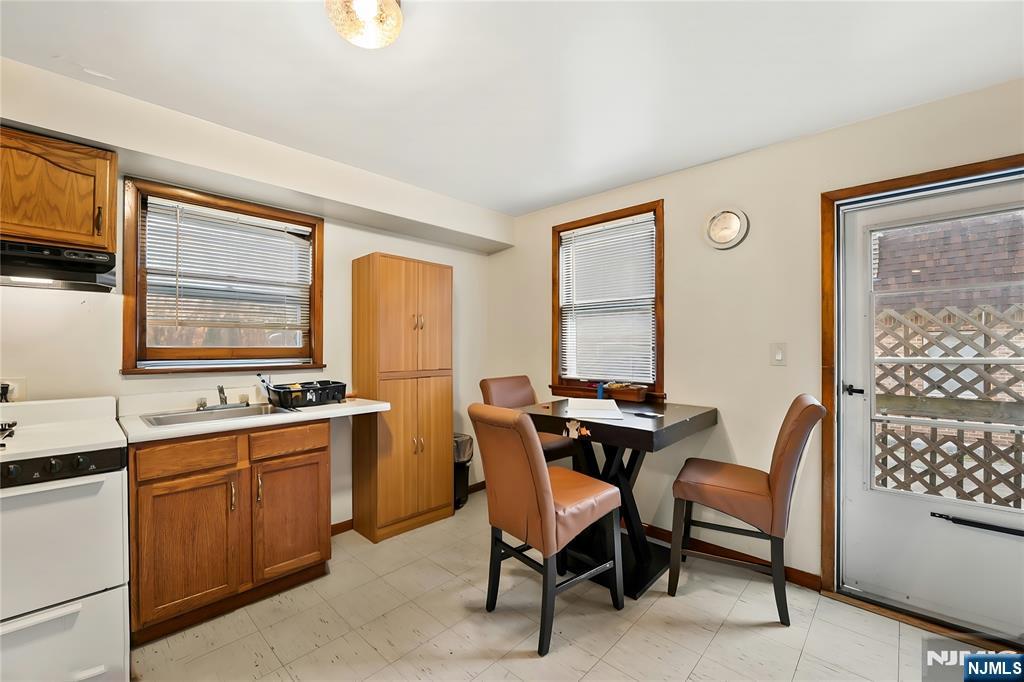 194 Saddle River Road Saddle Brook, NJ 07663 - Photo 20 of 45