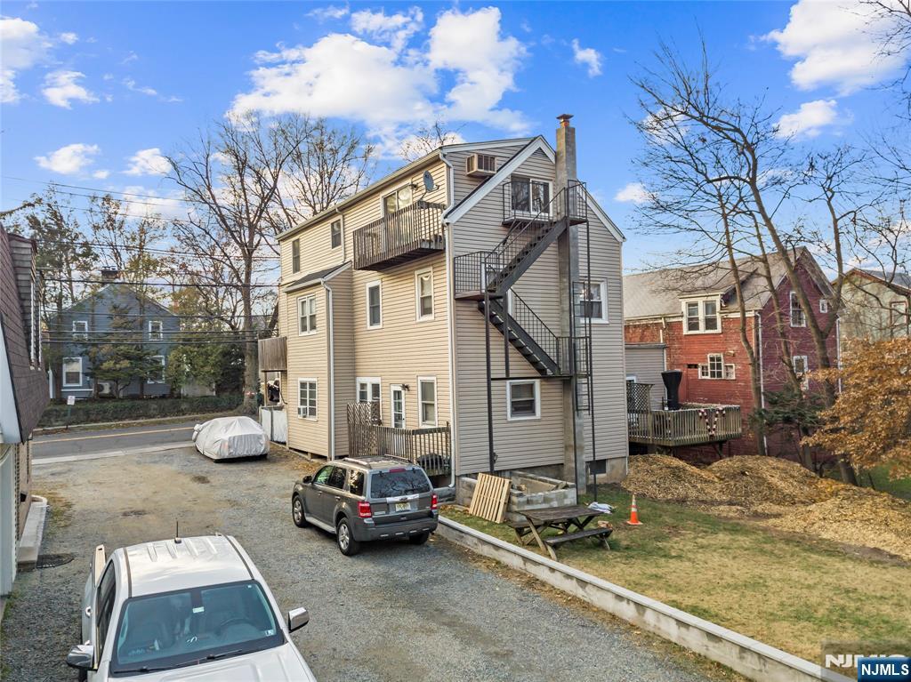 194 Saddle River Road Saddle Brook, NJ 07663 - Photo 4 of 45