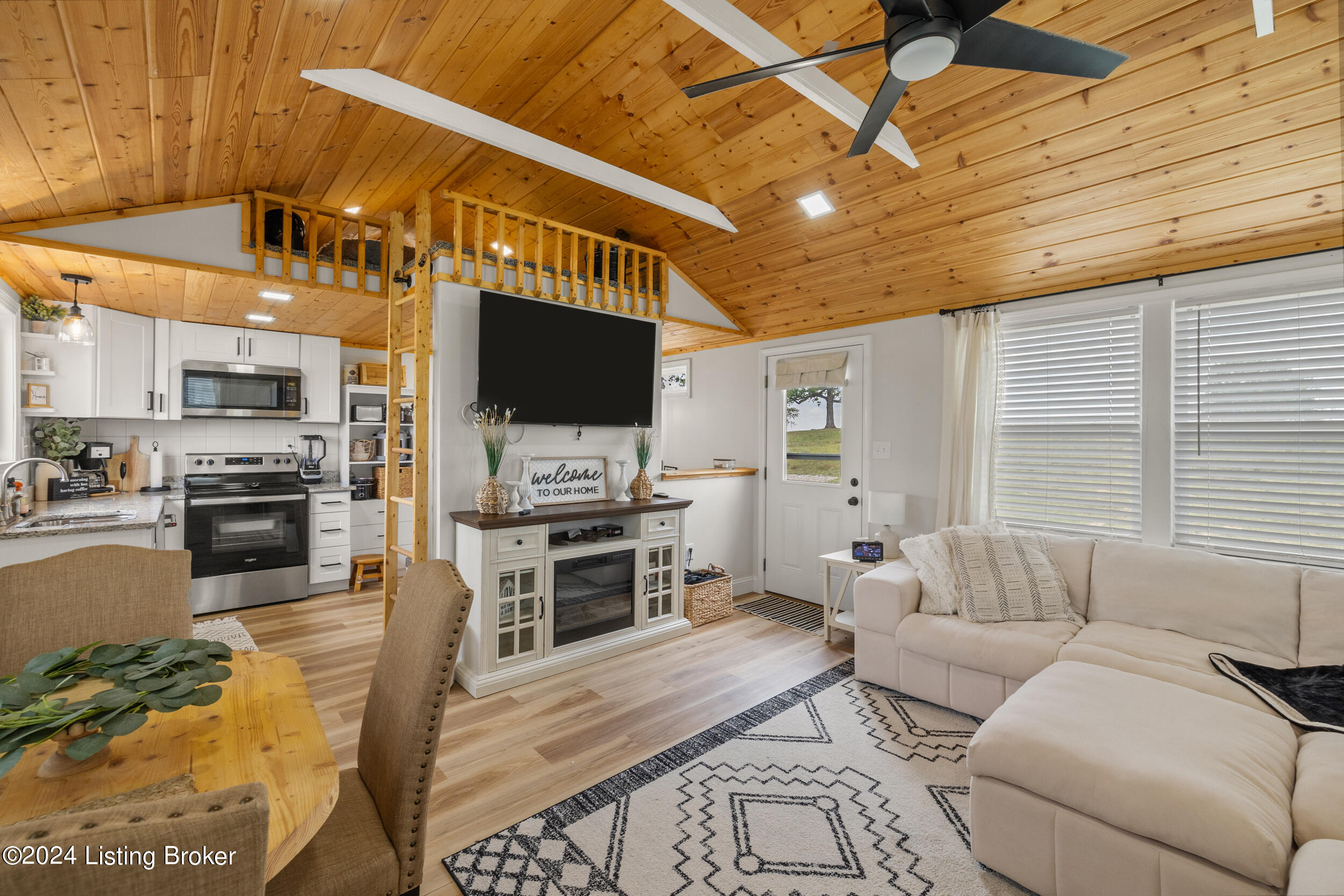133 Ben Currens Road Salvisa, KY 40372 - Photo 6 of 32 pend9794