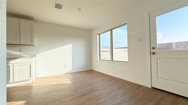 $1,950 | 1122 Rustic Willow Drive, Beasley, TX 77417