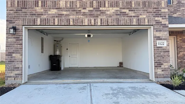 $1,950 | 1122 Rustic Willow Drive, Beasley, TX 77417