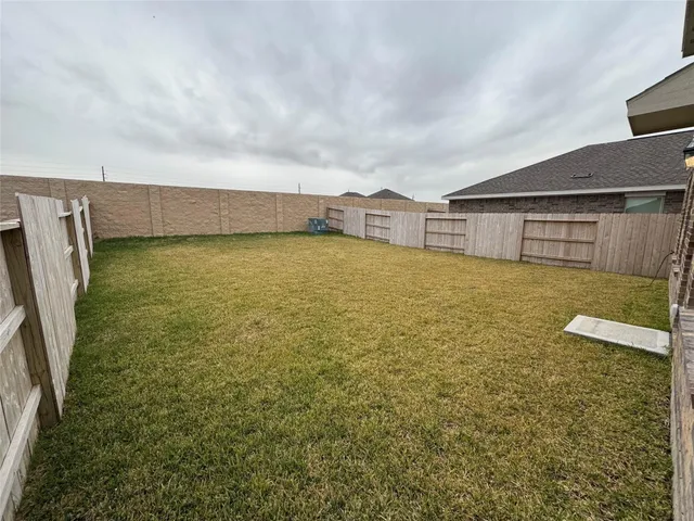 $1,950 | 1122 Rustic Willow Drive, Beasley, TX 77417