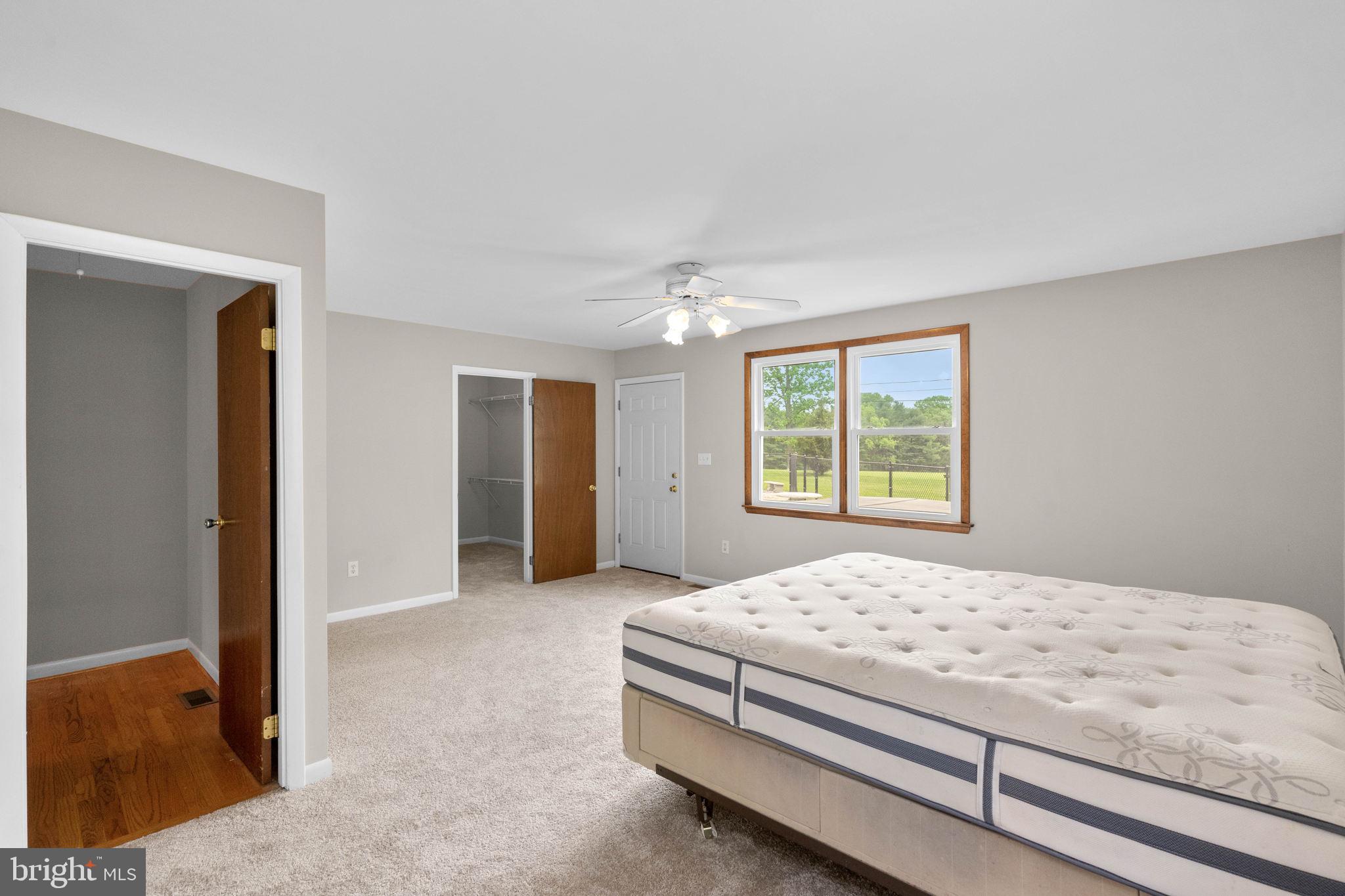 4576 Roundhill Road Ellicott City, MD 21043 - Photo 24 of 49 Gallery Image 24