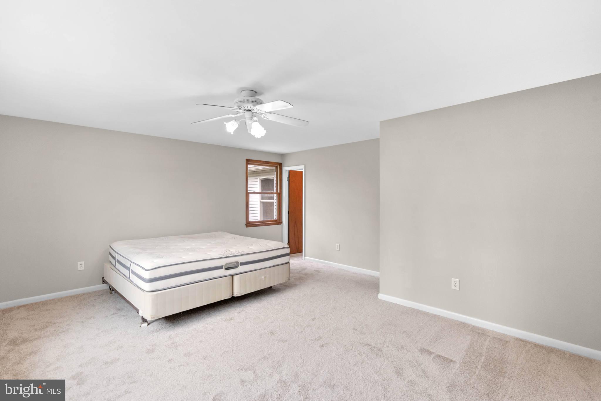 4576 Roundhill Road Ellicott City, MD 21043 - Photo 25 of 49 Gallery Image 25