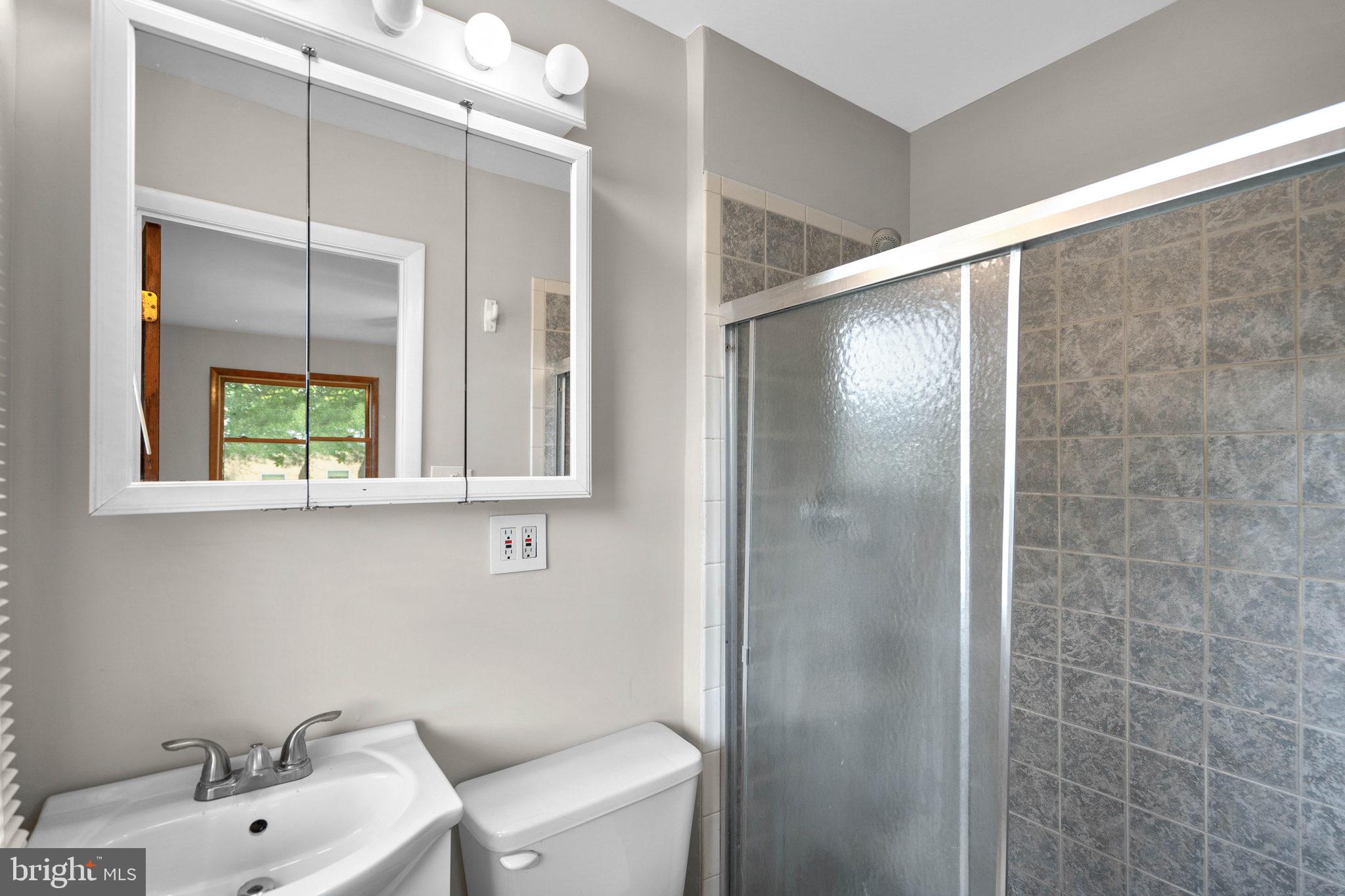 4576 Roundhill Road Ellicott City, MD 21043 - Photo 33 of 49 Gallery Image 33
