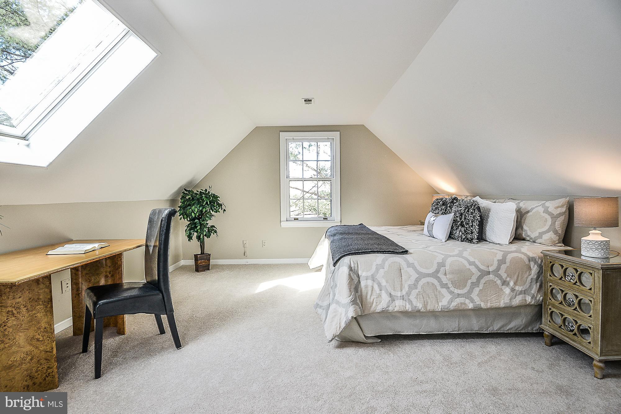 1212 Summit Road McLean, VA 22101 - Photo 19 of 31 Bedroom Three - Loft