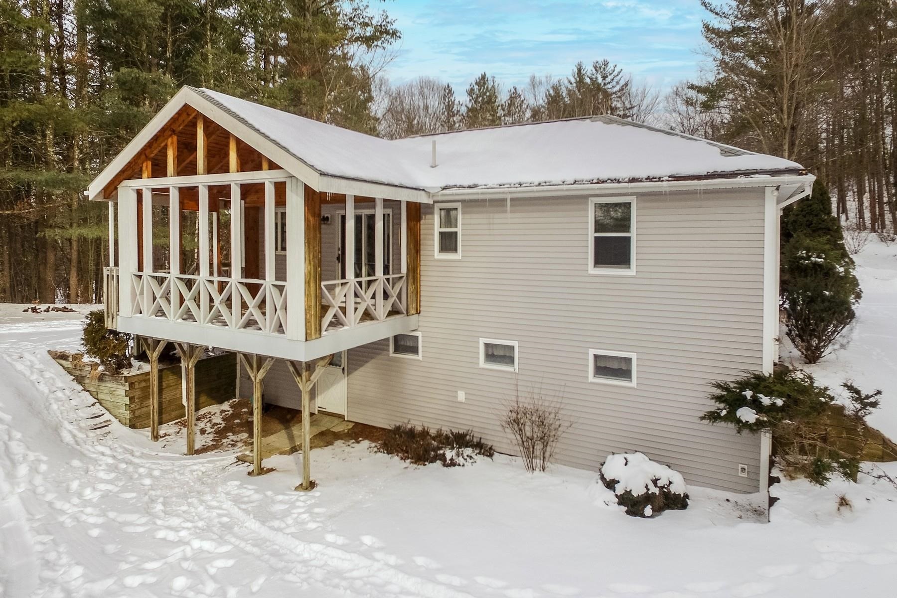 1908 East Clarendon Road Clarendon, VT 05759 - Photo 4 of 40 Gallery Image 4