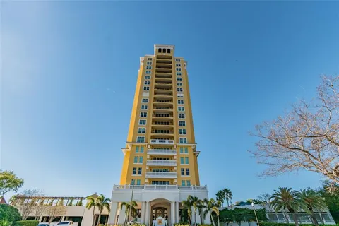 $579,999 | 345 Bayshore Boulevard, Unit 906, Tampa, FL 33606