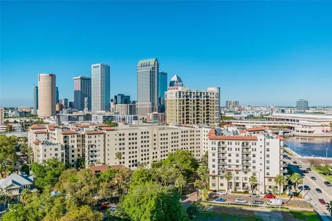 $579,999 | 345 Bayshore Boulevard, Unit 906, Tampa, FL 33606