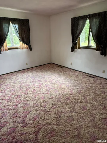 $228,000 | 8323 East Briney Road, Ipava, IL 61441