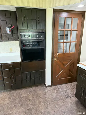 $228,000 | 8323 East Briney Road, Ipava, IL 61441