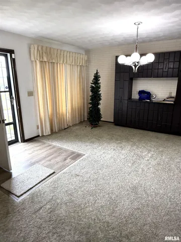 $228,000 | 8323 East Briney Road, Ipava, IL 61441