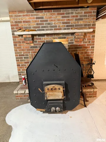 $228,000 | 8323 East Briney Road, Ipava, IL 61441