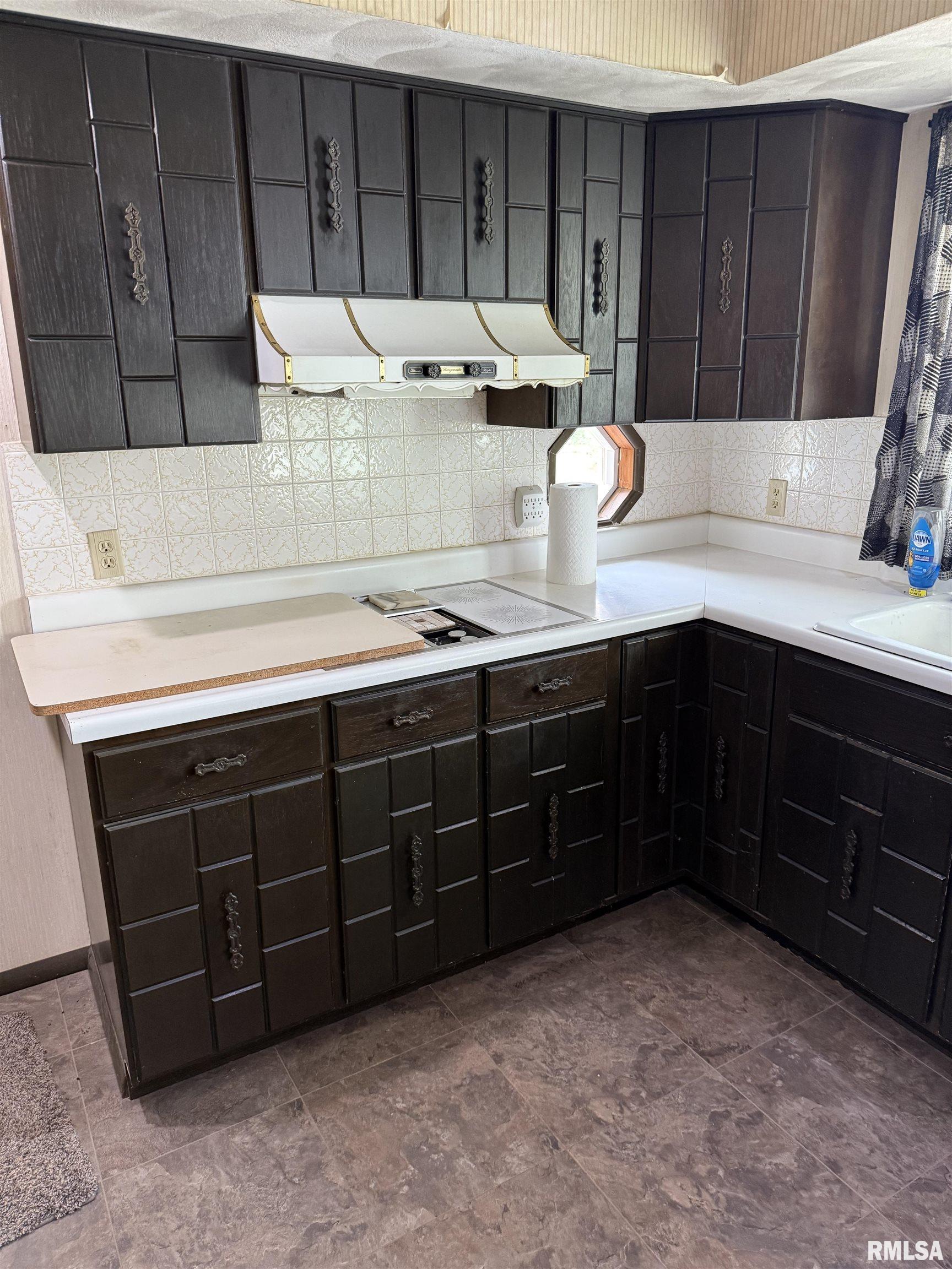 8323 East Briney Road Ipava, IL 61441 - Photo 3 of 72