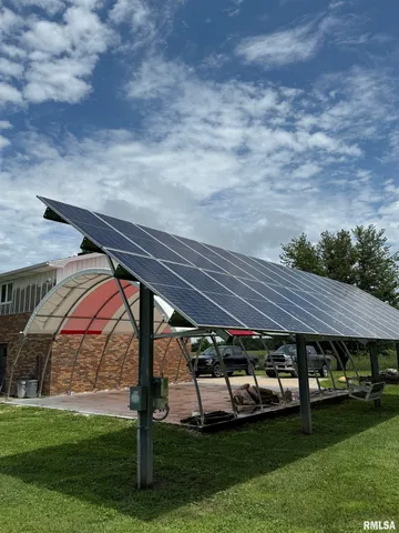 $228,000 | 8323 East Briney Road, Ipava, IL 61441