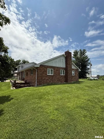 $228,000 | 8323 East Briney Road, Ipava, IL 61441