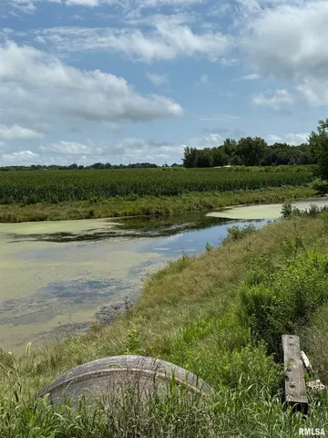 $228,000 | 8323 East Briney Road, Ipava, IL 61441