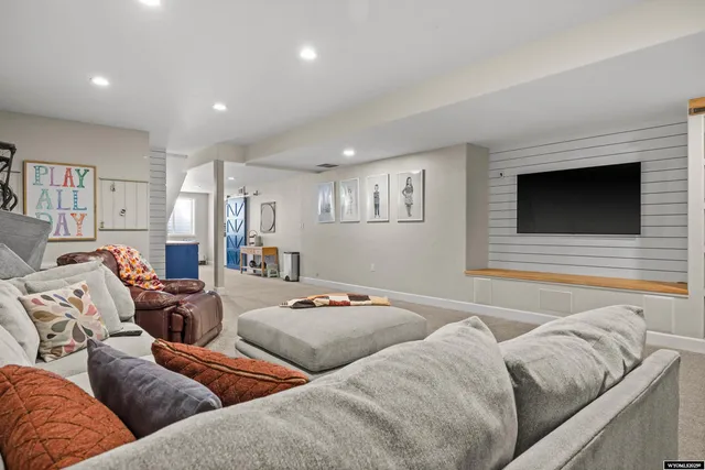 $675,000 | 4371 Gramin Drive, Casper, WY 82609