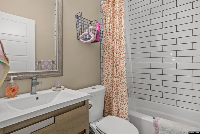 $675,000 | 4371 Gramin Drive, Casper, WY 82609