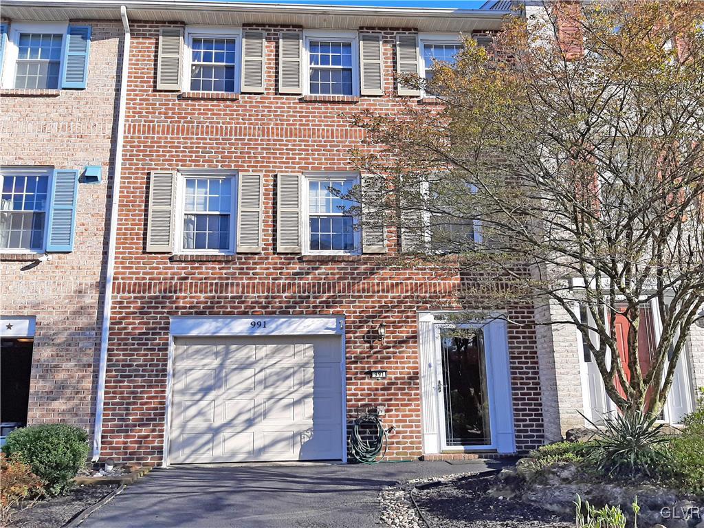 991 Barnside Road Allentown, PA 18103 - Photo 1 of 19 Gallery Image 1