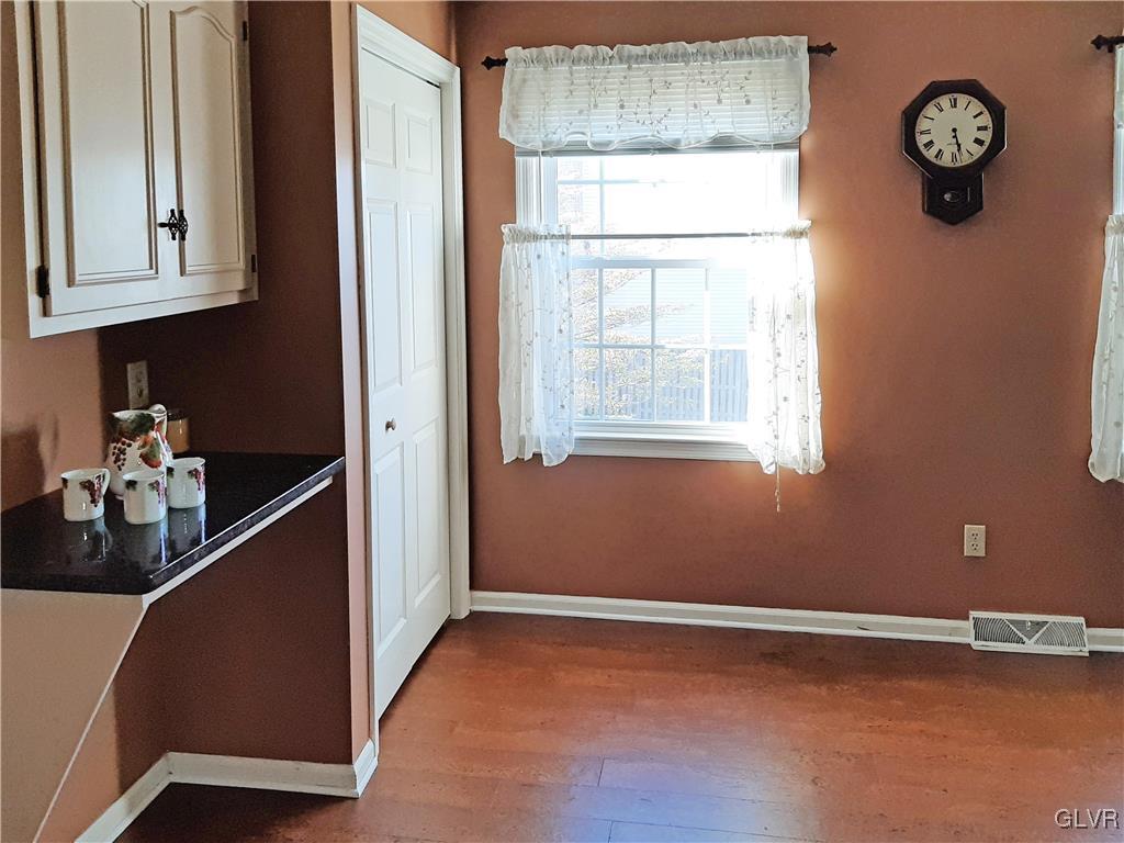 991 Barnside Road Allentown, PA 18103 - Photo 8 of 19 Gallery Image 8