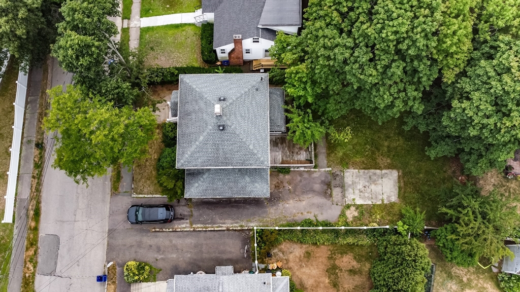 29 Lawrence Road Milton, MA 02186 - Photo 6 of 35