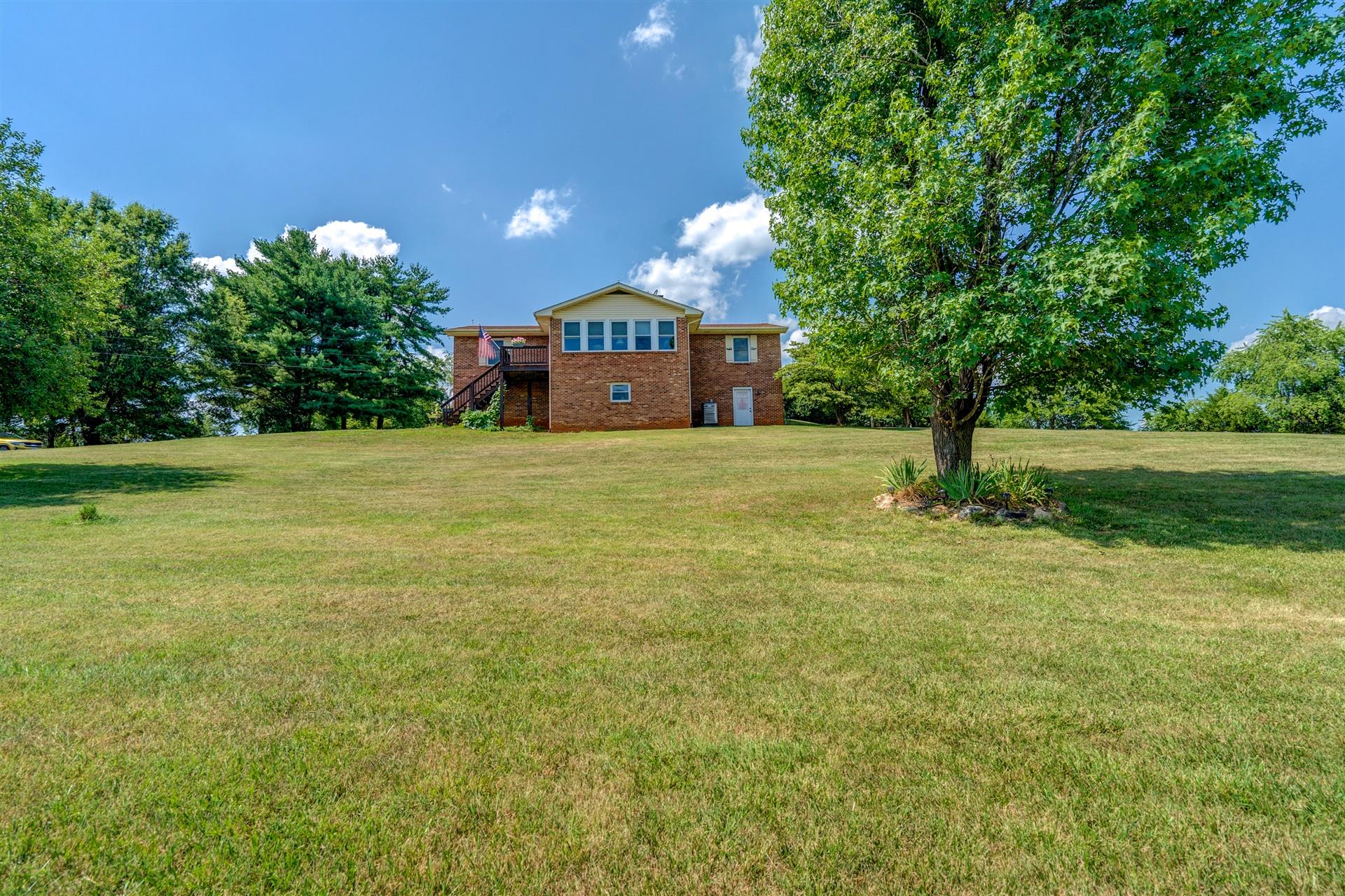 5756 White House Road Moneta, VA 24121 - Photo 34 of 35 a house view with a garden space