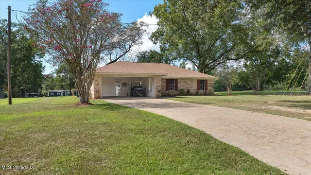 $350,000 | 6767 Highway 13, Morton, MS 39117