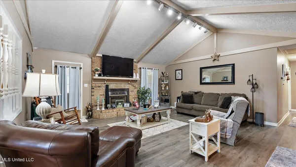 $350,000 | 6767 Highway 13, Morton, MS 39117