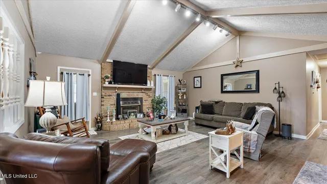 $350,000 | 6767 Highway 13, Morton, MS 39117