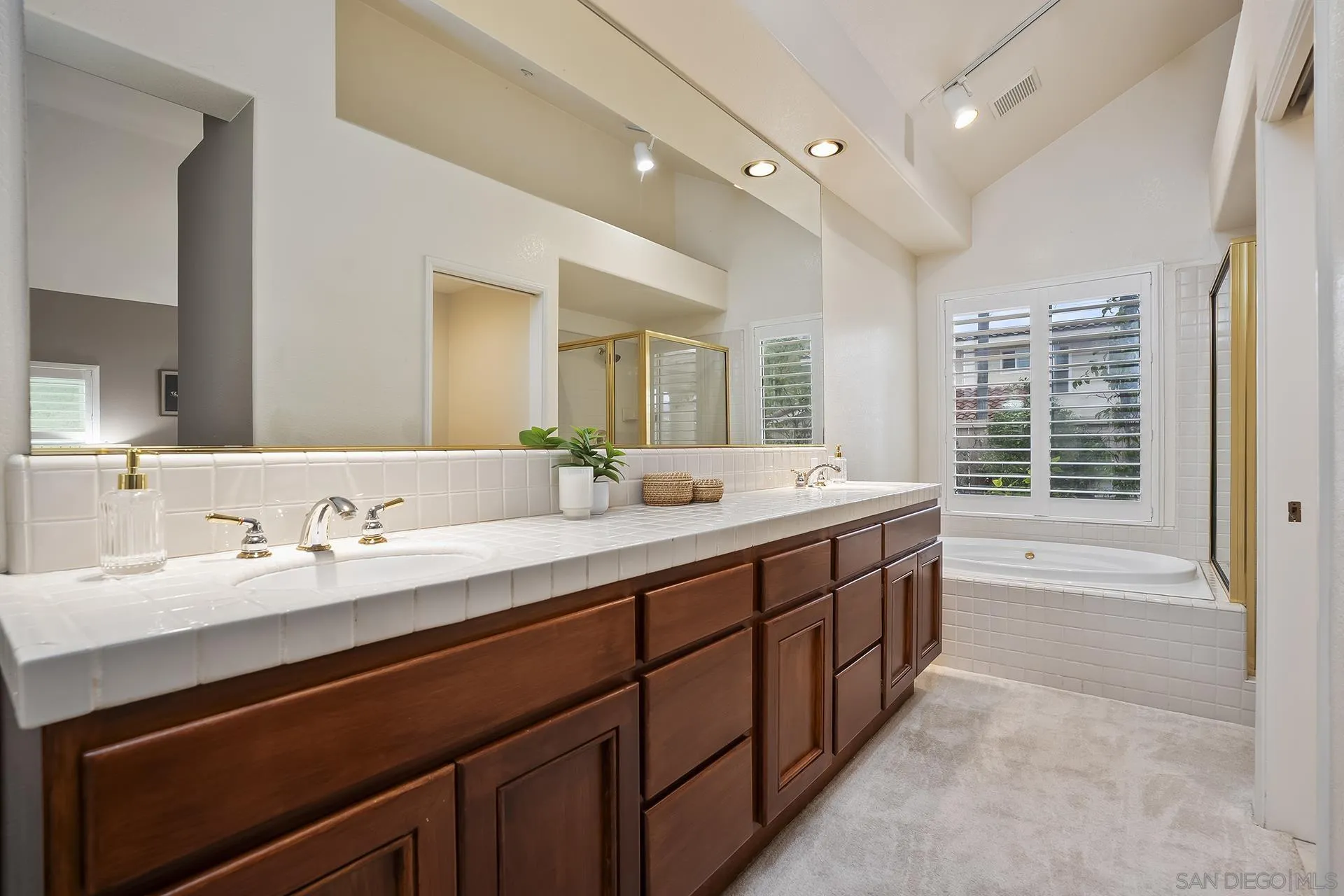 2011 Monarch Ridge Circle El Cajon, CA 92019 - Photo 23 of 41