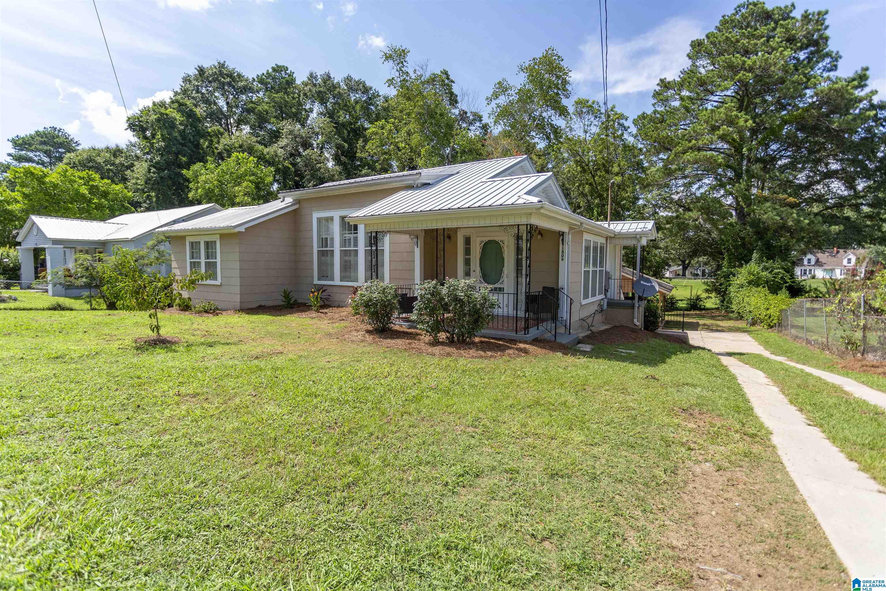 1806 4th Avenue North Clanton, AL 35045 - Photo 3 of 50