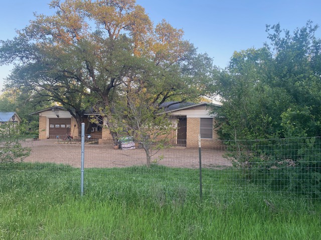 6501 Ridge Oak Road Austin, TX 78749 - Photo 1 of 1 View of front of house and yard