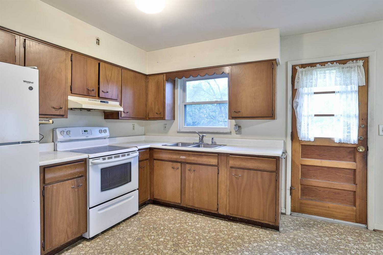 7547 Barret Road West Chester, OH 45069 - Photo 10 of 22 Gallery Image 10