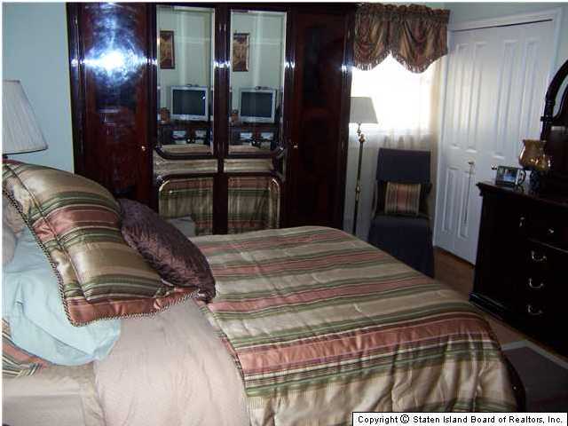 311 Mace Street Staten Island, NY 10306 - Photo 11 of 15 Additional Photo