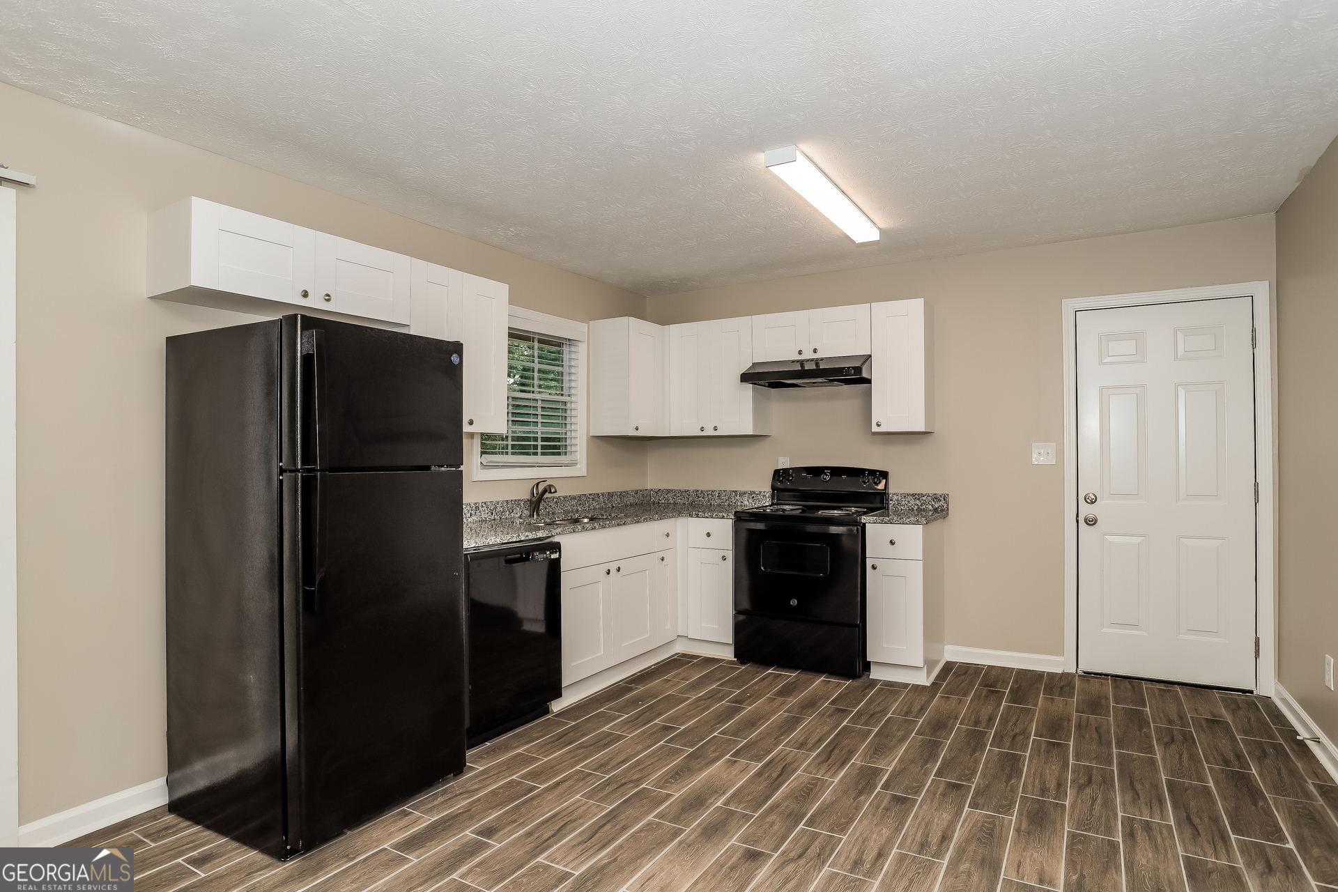 677 Selden Court Jonesboro, GA 30238 - Photo 4 of 18