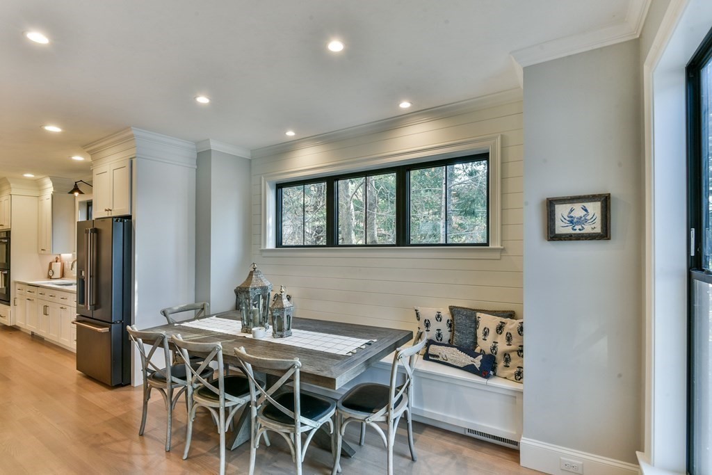 15 Lakeview Road Webster, MA 01570 - Photo 15 of 42 a dining room with furniture and window